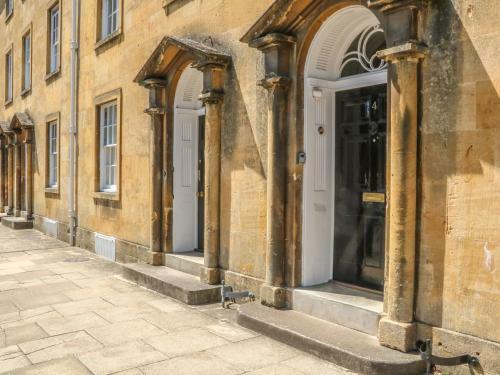 4 Maidens Row