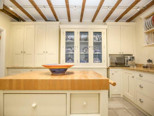 4 Maidens Row