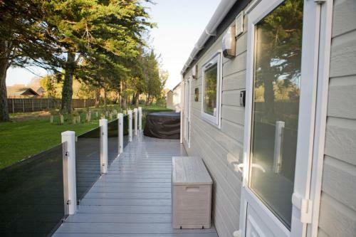 6 Berth Luxury Lodge In Christchurch Dorset