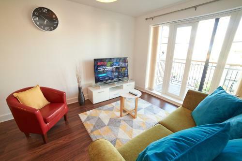 Clarendon Heights - Stylish Two-bedroom Apartment
