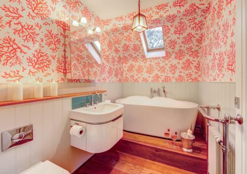Dulcima Cottage