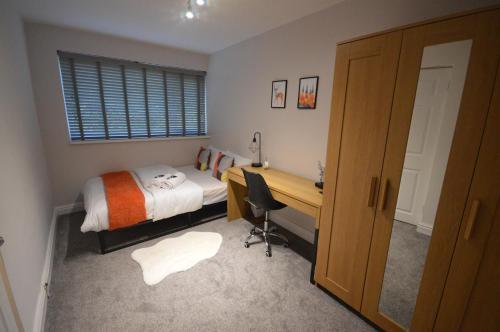 Luxury 3 Bedroom Ground Floor Apartment - Coventry