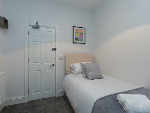 Hostal Townhouse @ 166 Ruskin Road Crewe