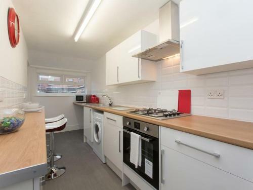 Hostal Townhouse @ 166 Ruskin Road Crewe