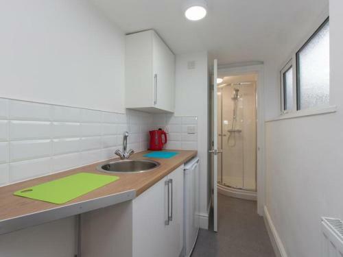 Hostal Townhouse @ 166 Ruskin Road Crewe