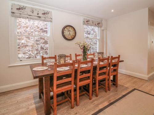 11 Marine Terrace