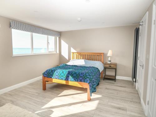 11 Marine Terrace