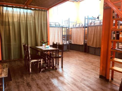 Danista Nomads Tour Hostel