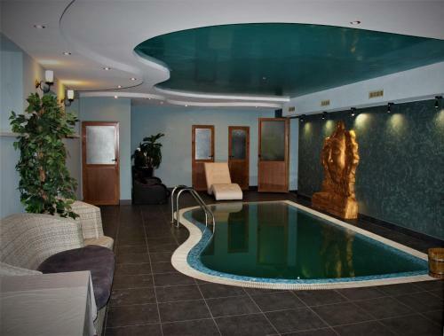 Gloria Hotel