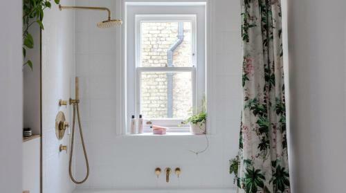 Apartamento Plum Guide - The Feminine Mystique