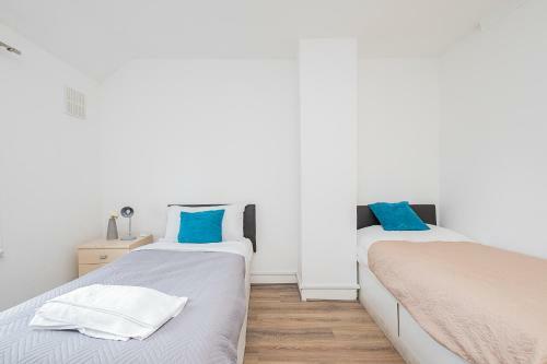 Dagenham 4 Bedhouse Rm10
