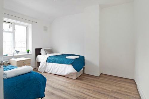 Dagenham 4 Bedhouse Rm10