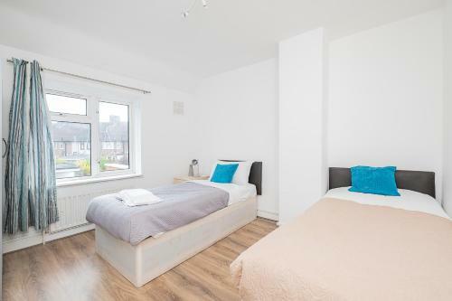 Dagenham 4 Bedhouse Rm10