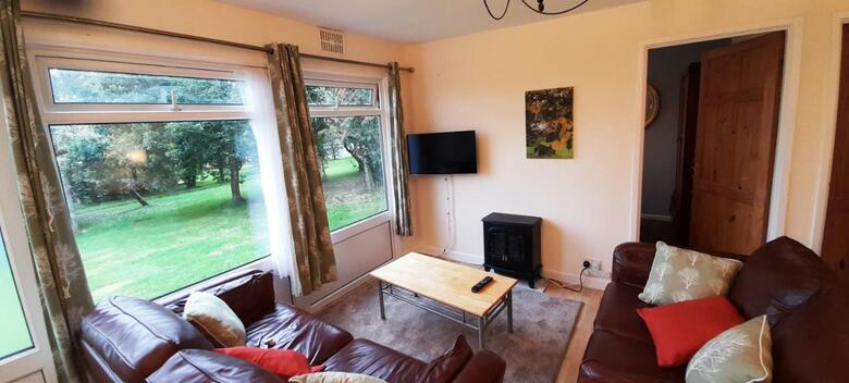 Sheena's Dartmouth Chalets