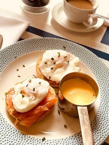 Bed & Breakfast Waterfront House