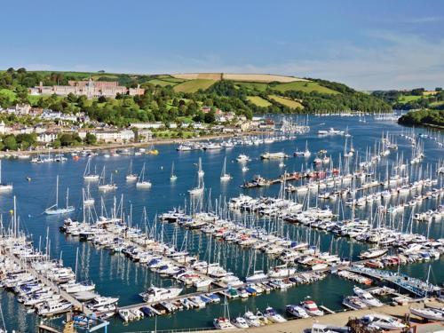 The Apartment, Newcomen Road