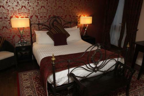 The Courtyard Hotel At The Stenson Bubble