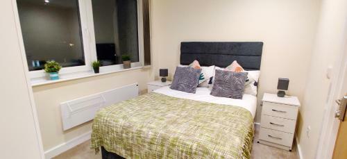 Apartamento Secure Contractor Housing With Free Wifi