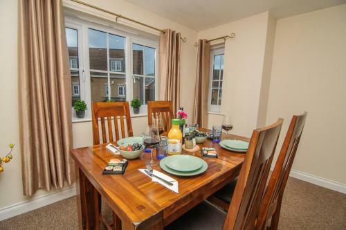 Sargeson Apartment