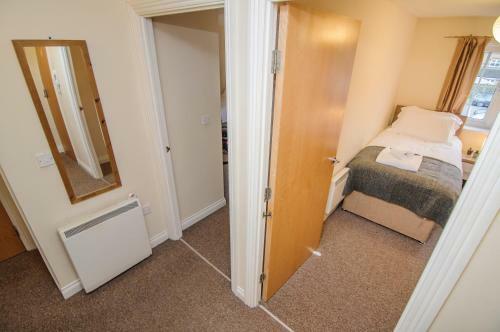 Sargeson Apartment
