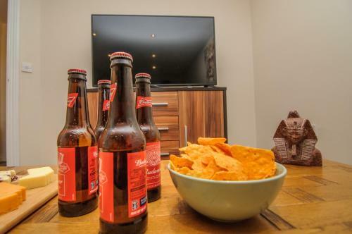 Sargeson Apartment