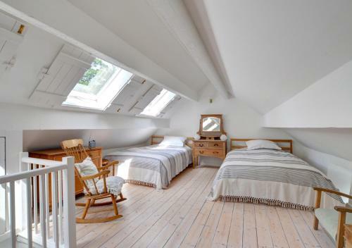 Crown Cottage