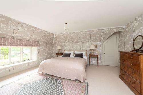 Manor Farmhouse