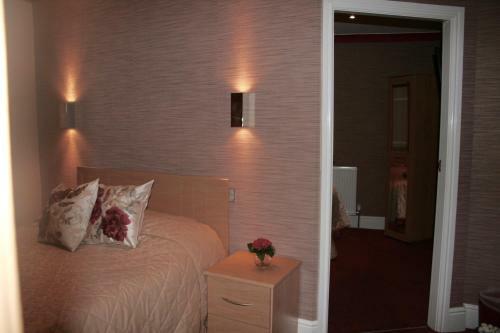 Hostal Barton Villa