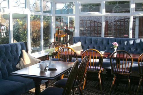 Hostal Barton Villa