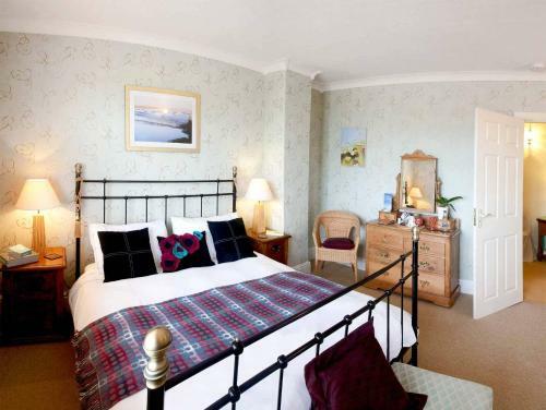 Bed & Breakfast Budleigh House