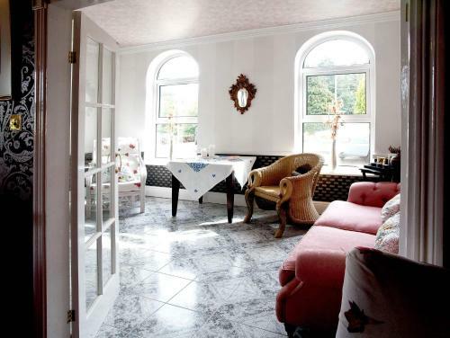 Bed & Breakfast Budleigh House