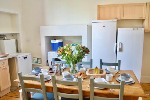 Apartamento Bright Spacious Comfortable Old Town Flat