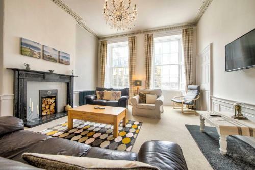 Altido Spacious And Stylish 4-bed Georgian Apartment