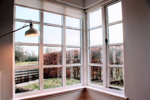Beautiful Home With Castle Views And Garden And Parking