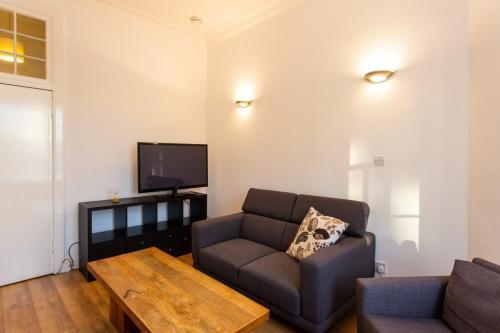 Incredibly Central 2 Bed Apartment