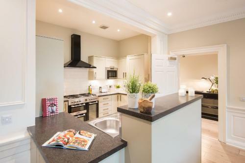 Frederick Street Apartment
