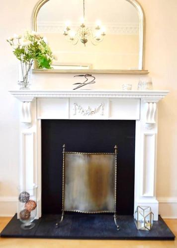Apartamento Sunny First Floor Stockbridge Flat