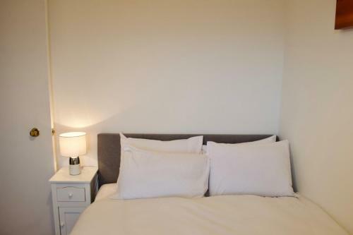 Apartamento Comfortable Bright 2 Bed Minutes From Leith Walk