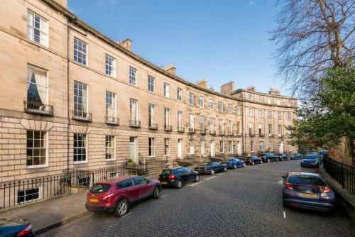 Altido Lovely 2bdroom Royal Circus Apartment