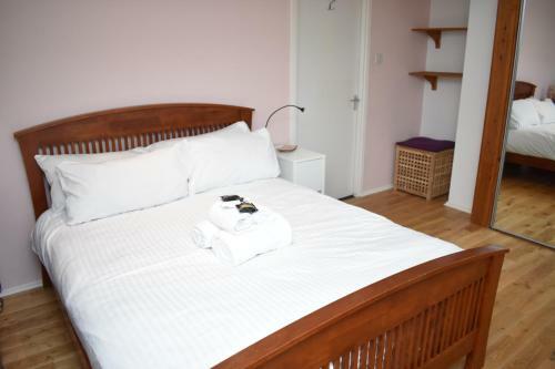 Chapel Lane - Charming Modern One Bed Apartment At The Shore!