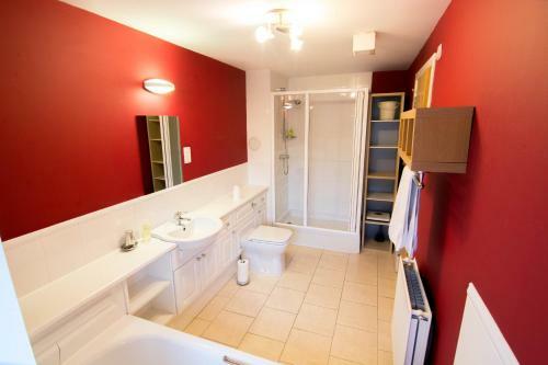 241 Fabulous Three Bedroom Apartment On The Second Floor With Parking