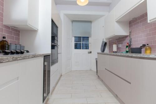 Apartamento Beautifully Modernised New Town Home Sleeps 6