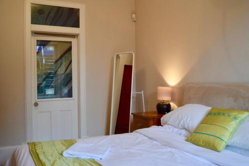 Apartamento Stunning 3 Bedroom City Centre Home