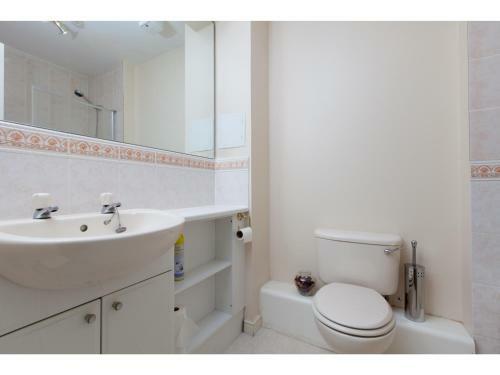 Attractive Edinburgh Leith Apartment