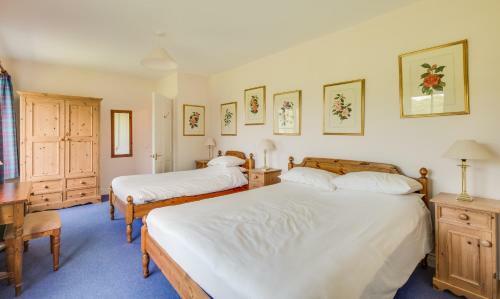 Belle Isle Castle And Cottages