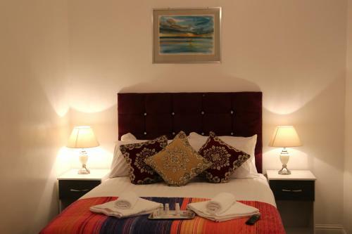 Hotel Atz&h Inn