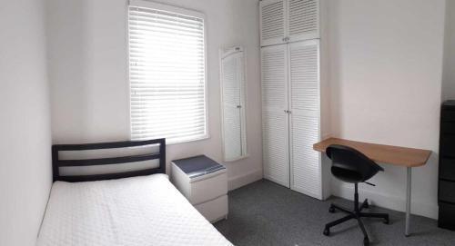 4-bed House In Exeter 30 Mins Drive To The Beach
