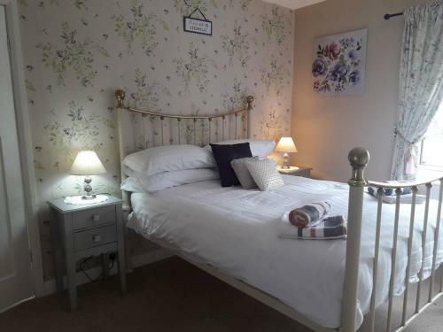 Briarwood Holiday Let Self Catering Cotswolds