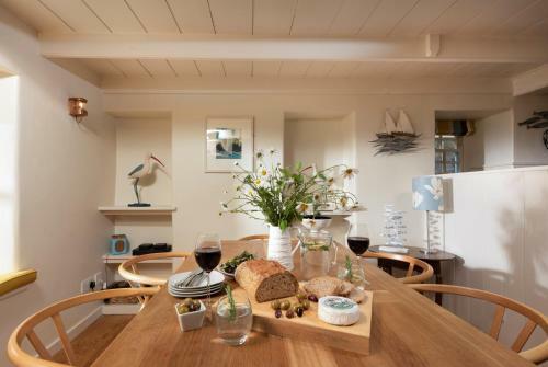 Navas Nook