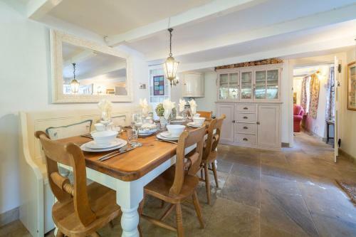 Bridge Cottage